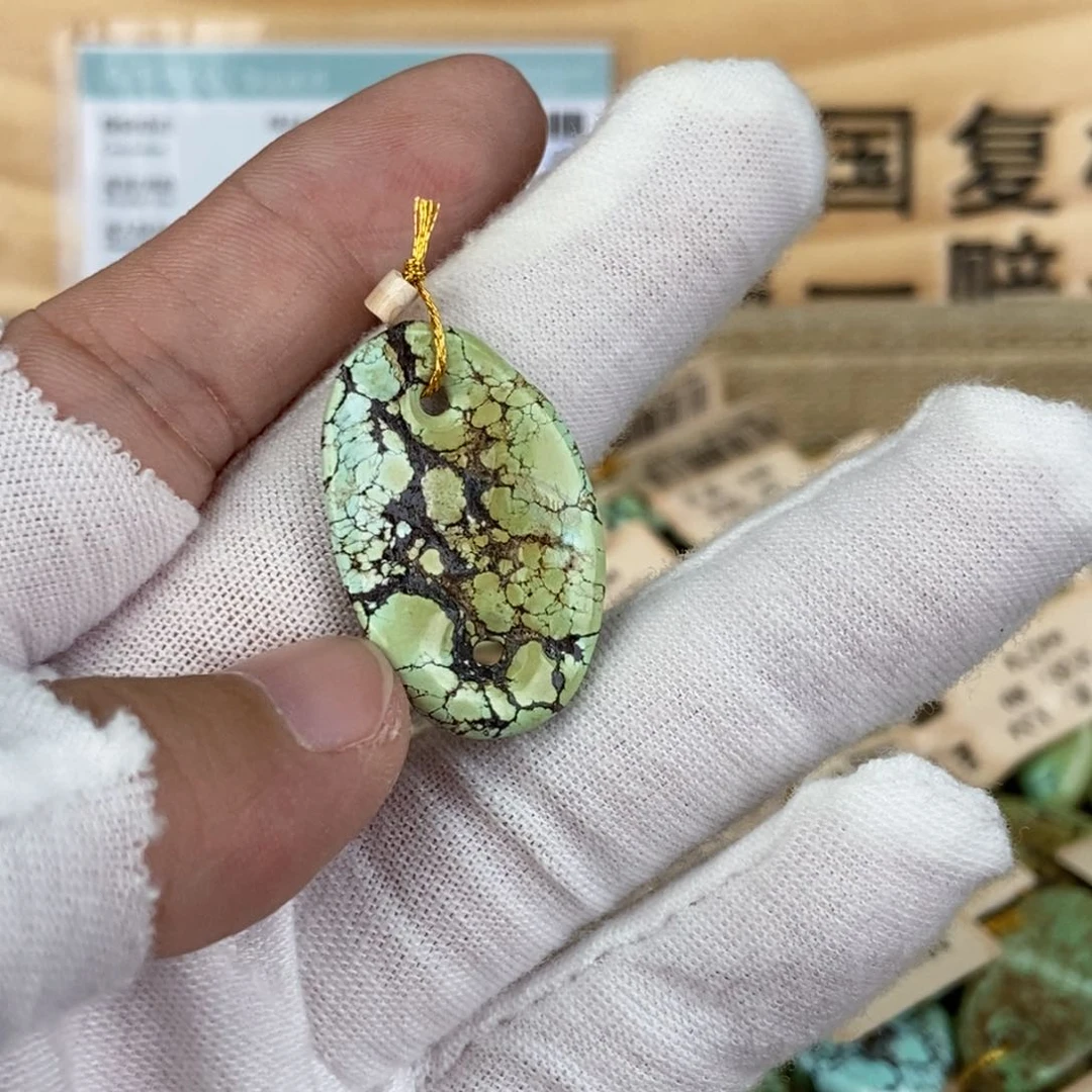 未镶嵌绿松石珠宝奇石