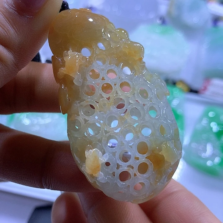 翡翠未镶嵌颈饰天然翡翠A货吊坠