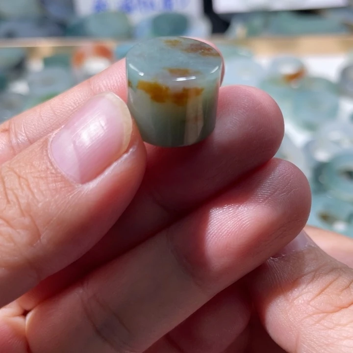 定制翡翠未镶嵌天然翡翠12洒金红桶珠