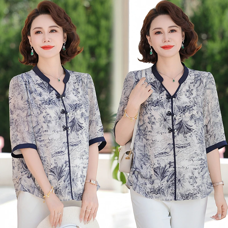 妈妈春夏装时尚碎花立领小衫2025新款中老年女装宽松显瘦洋气上衣