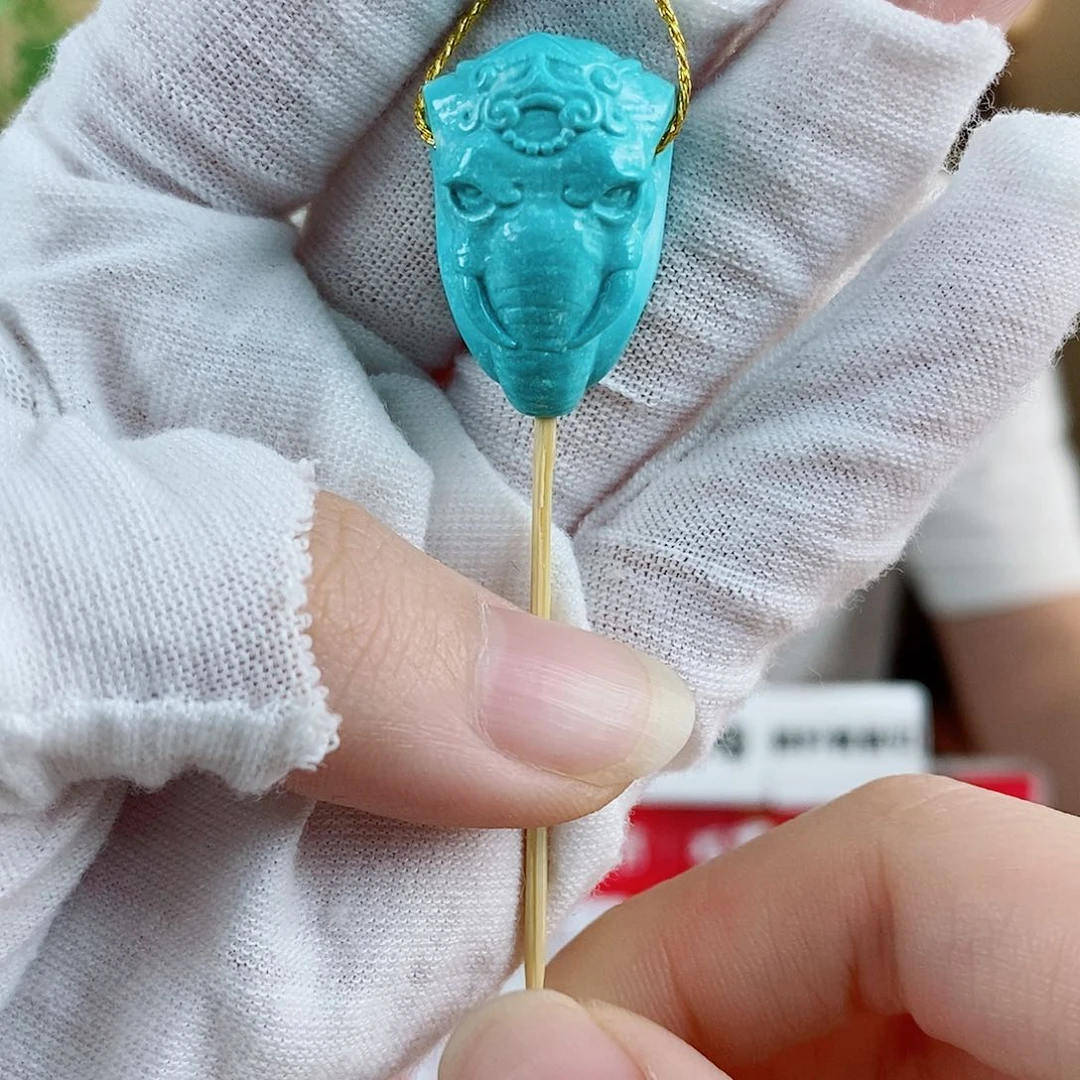 未镶嵌绿松石珠宝奇石