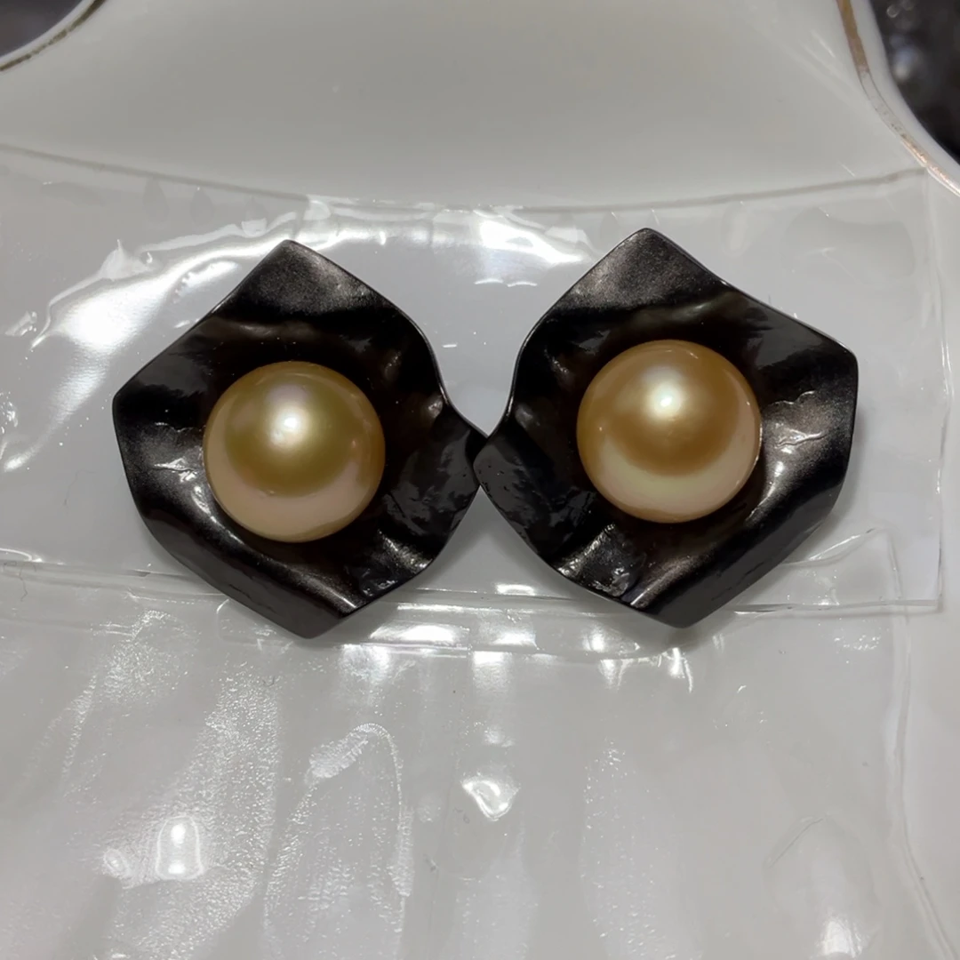 银S925镶嵌耳饰海水珍珠