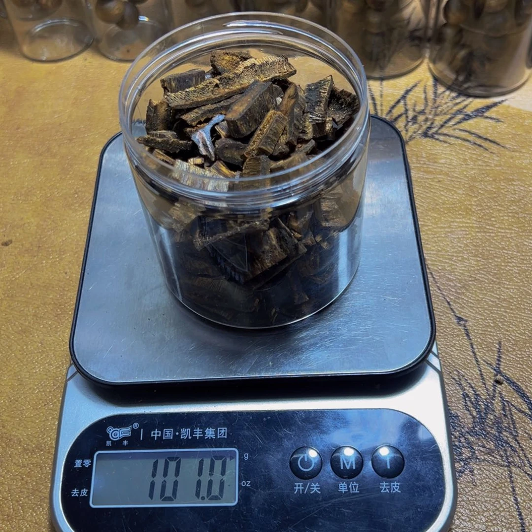我***天沉香沉香碎屑老料