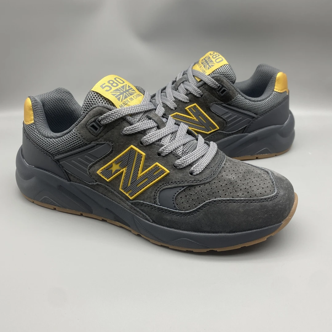 真皮男士时尚运动鞋软底软面百搭阿甘鞋男鞋轻便2025秋冬慢跑鞋子