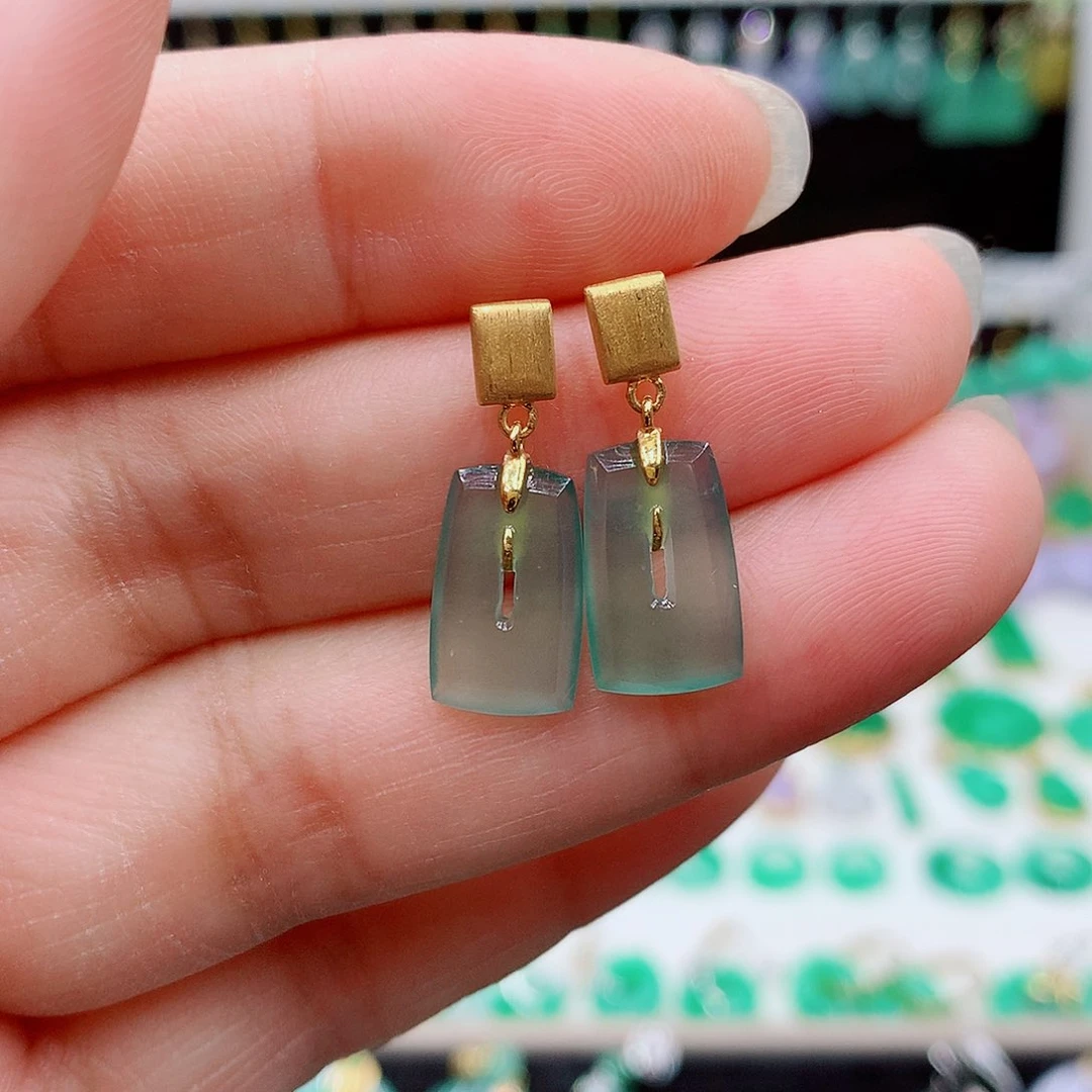 翡翠耳饰18K金镶嵌的