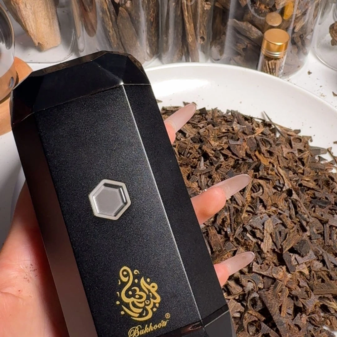 斑纹漆（虎斑木）蓝*海南红骨沉水200克送高温炉一个