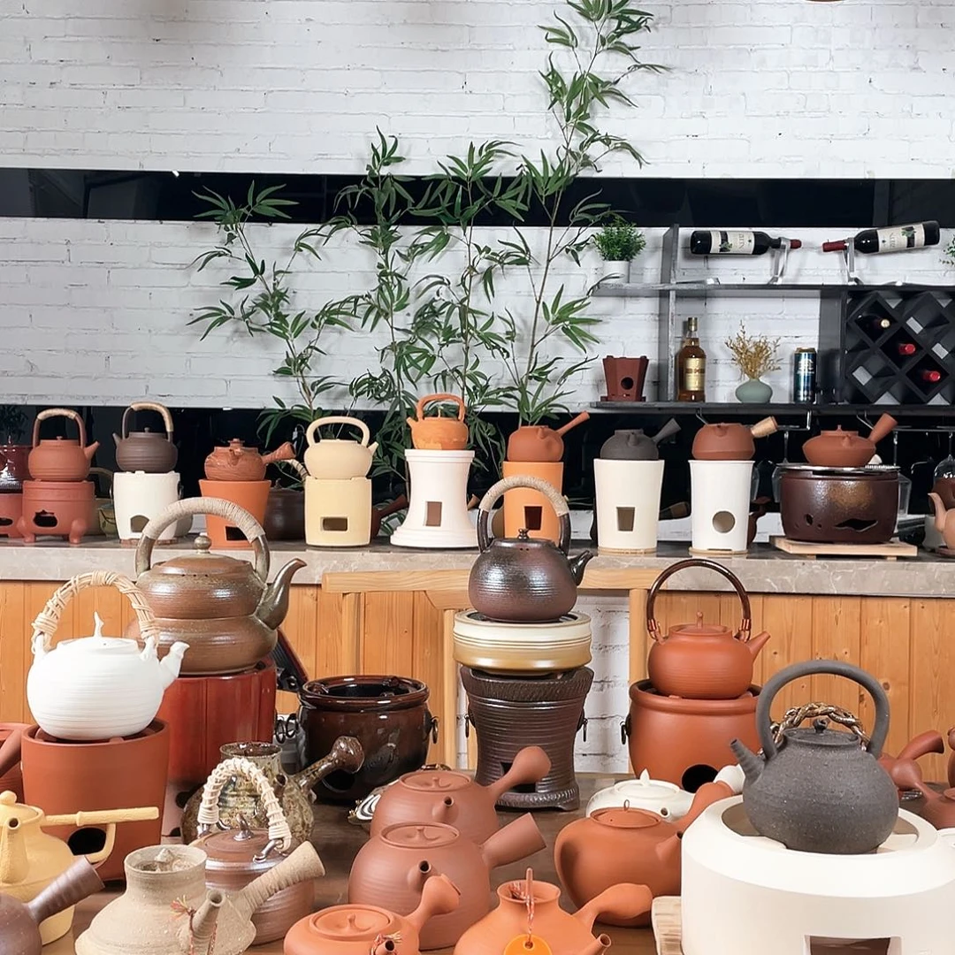 有***二黄釉电陶炉十800cc手工岩泥提梁