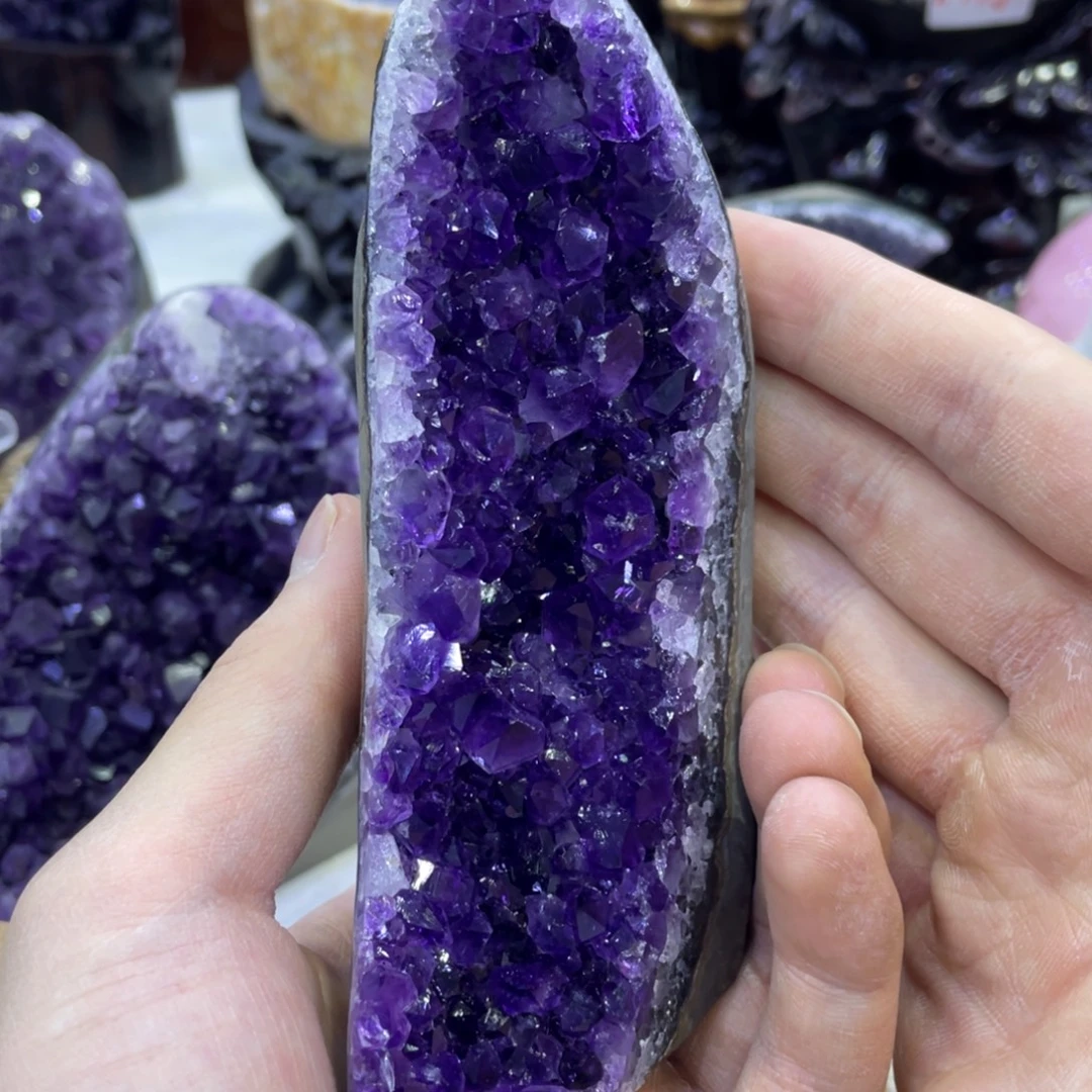 未镶嵌水晶珠宝半成品