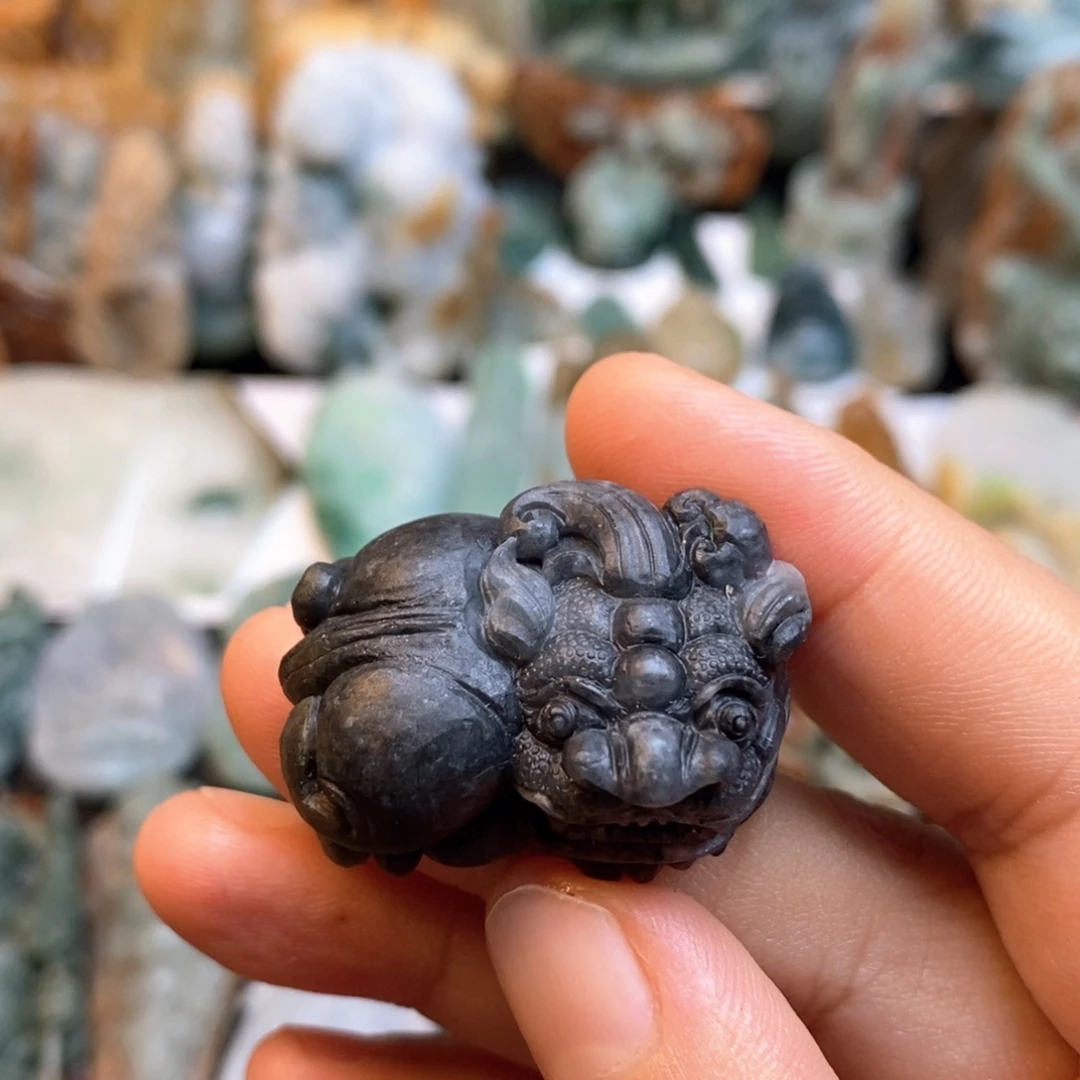 定制翡翠未镶嵌特色3