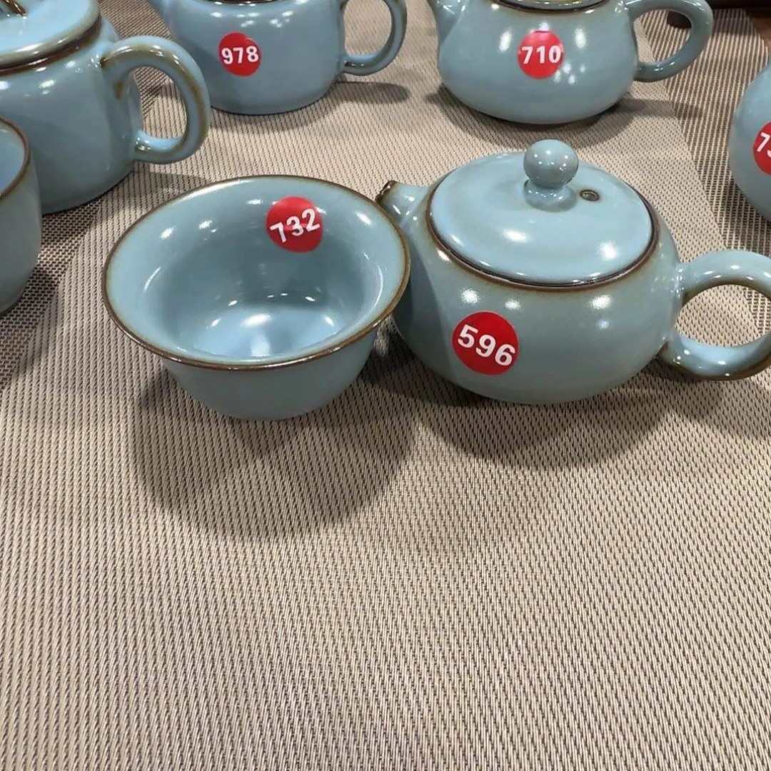 腾***行瓷片小微瑕。。。。。。。。