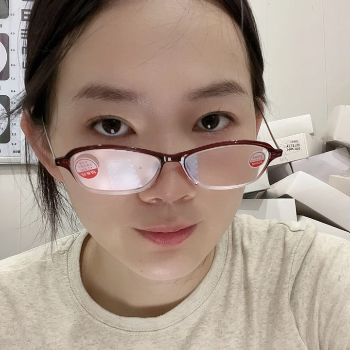 美***话便携300红色的老花镜