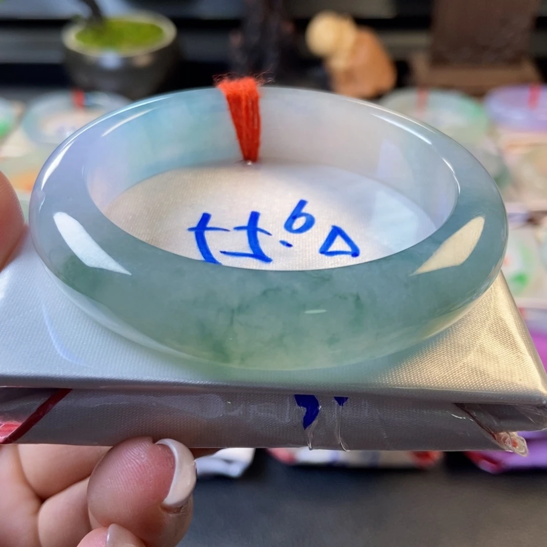 翡翠未镶嵌手镯38冰透飘花