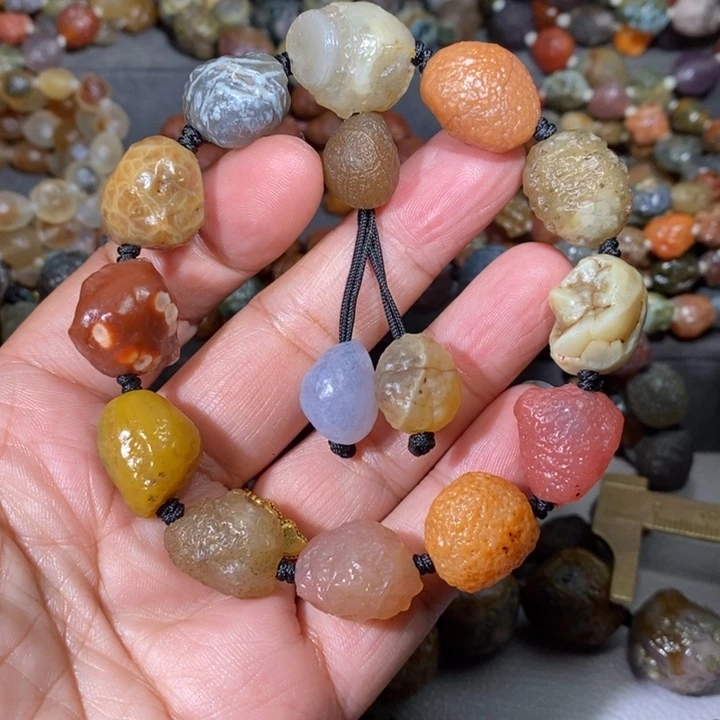 未镶嵌玛瑙/玉髓珠宝奇石