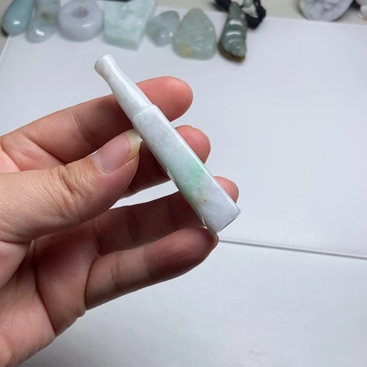 翡翠未镶嵌颈饰烟嘴12