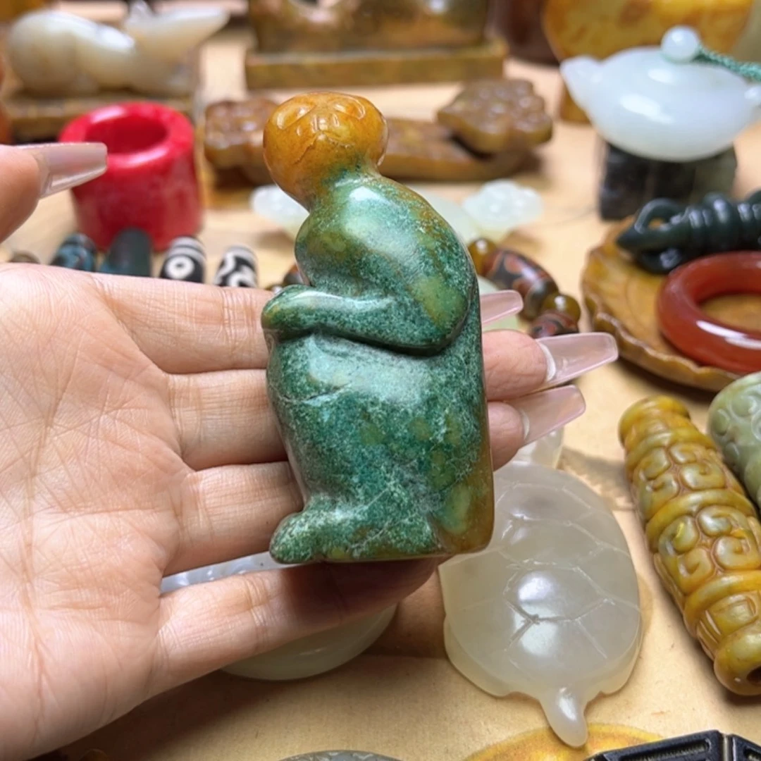 【闪购商品】蛇纹石玉颈饰未镶嵌