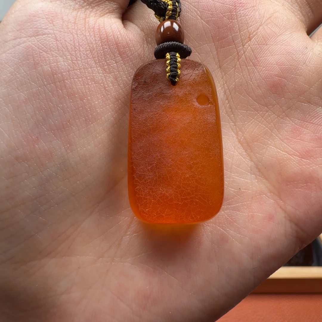 蜜蜡未镶嵌吊坠(赠链)