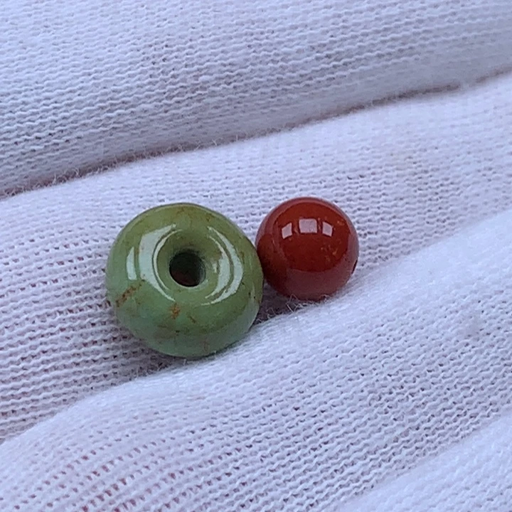 南红玛瑙未镶嵌珠宝奇石