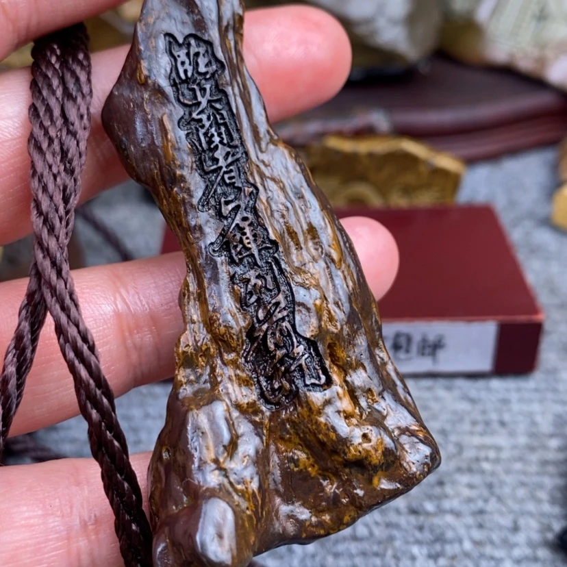 【闪购商品】原石雕刻手把件