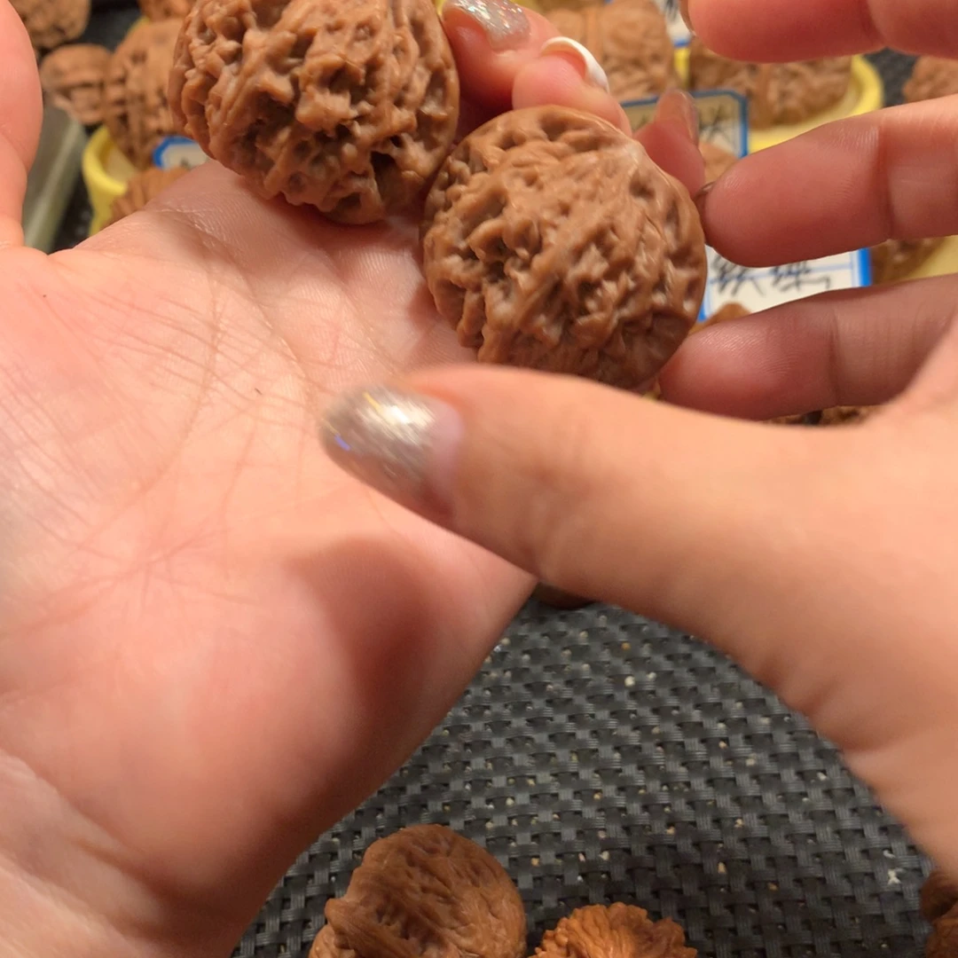 文玩核桃把件饕餮纹