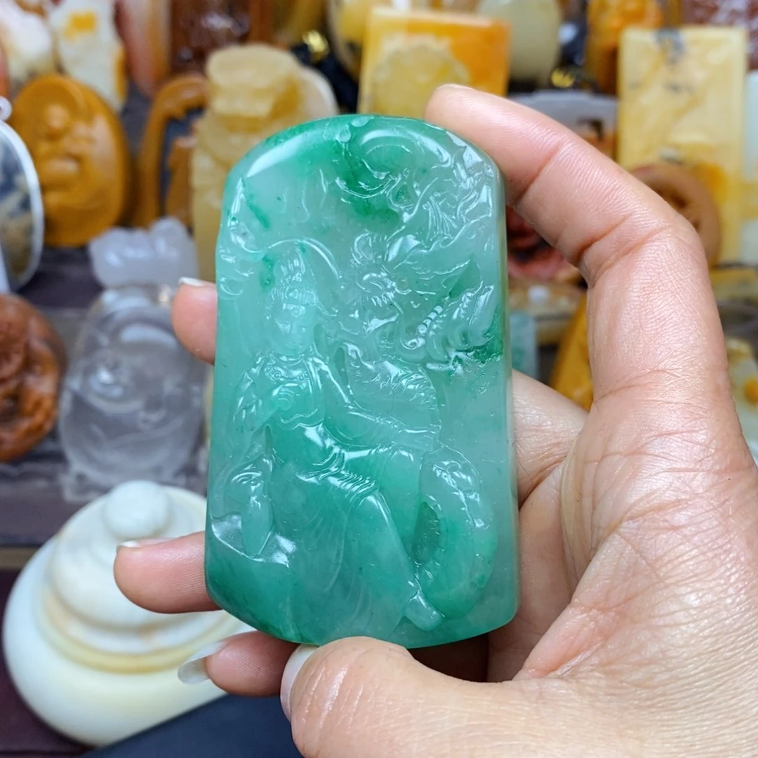 石英质玉（黄龙玉）颈饰未镶嵌