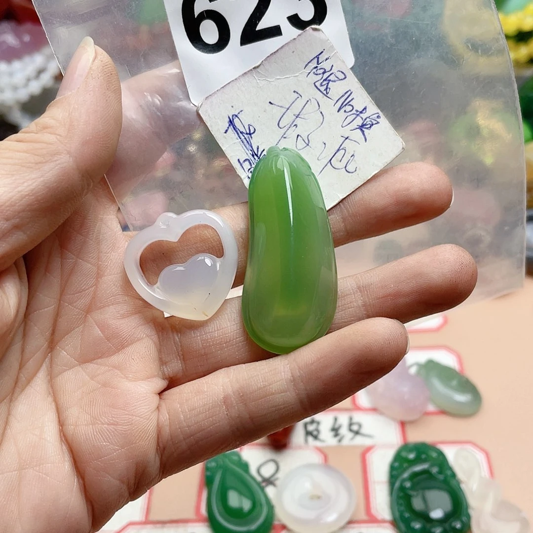 合金颈饰玛瑙/玉髓莯