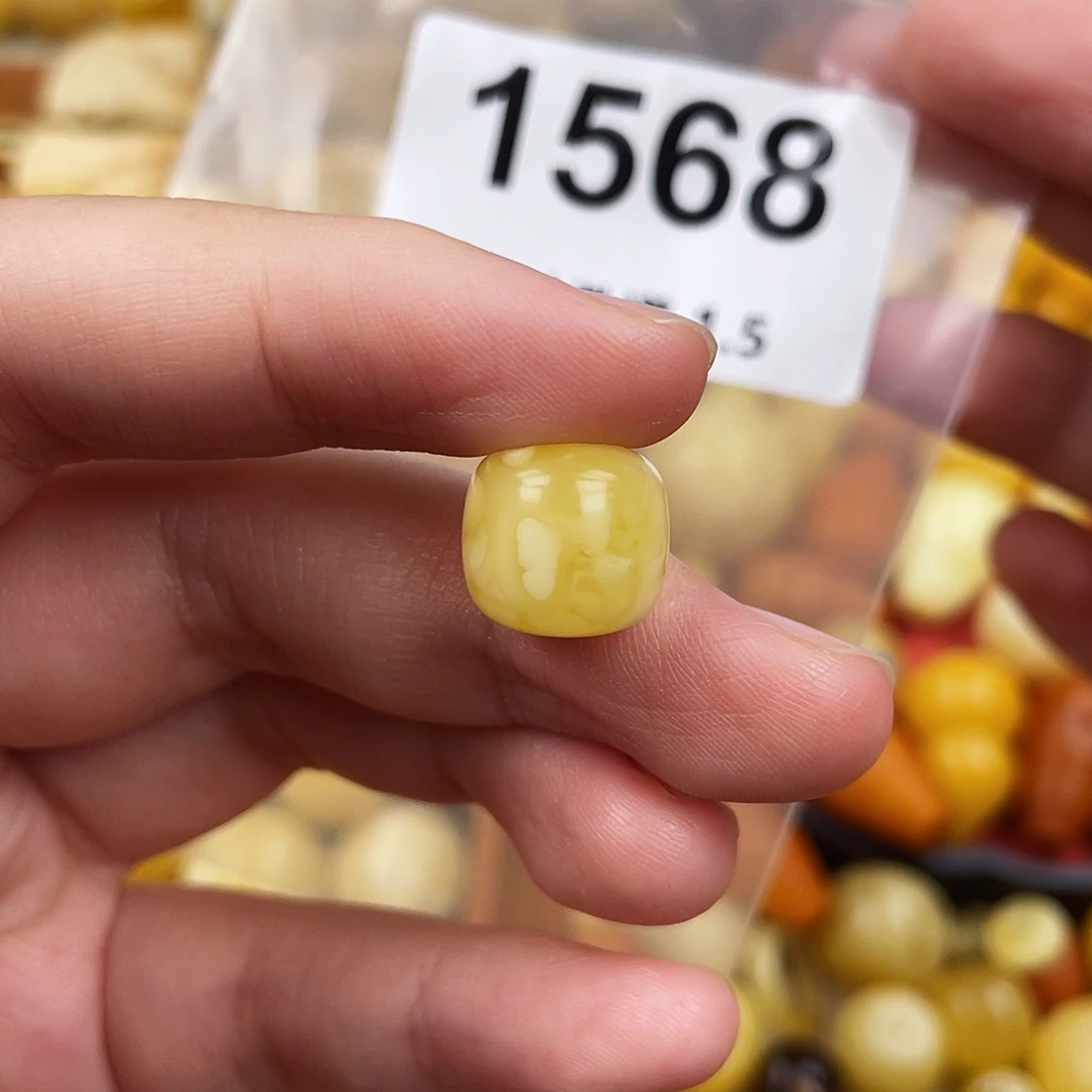 未镶嵌蜜蜡珠宝奇石粉12.4