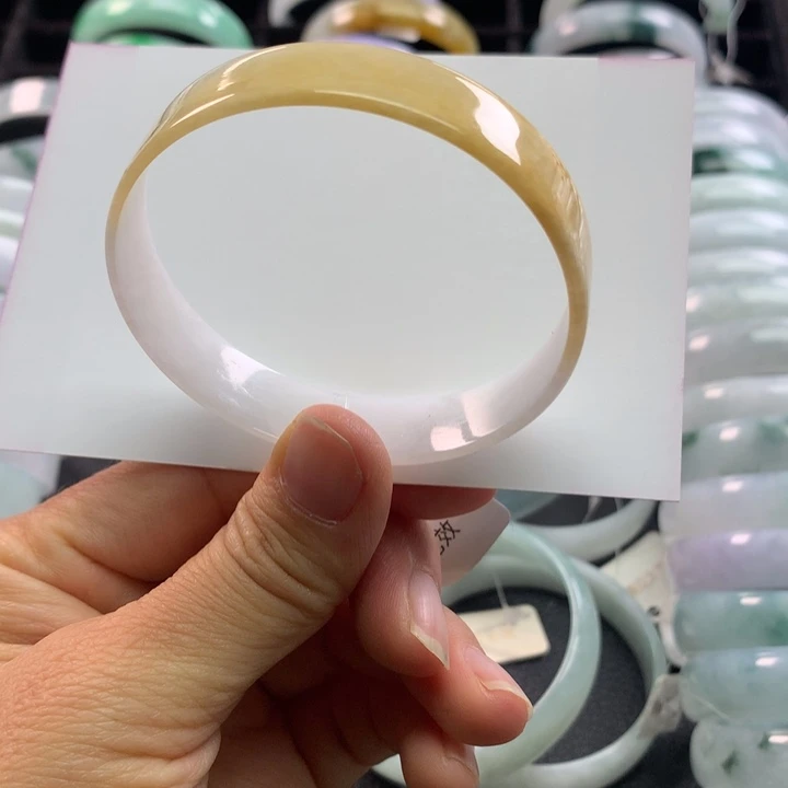 翡翠未镶嵌手镯公主54