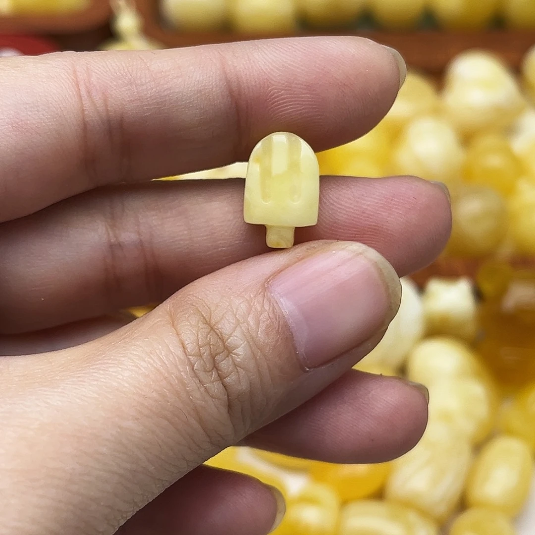 蜜蜡未镶嵌裸石天然