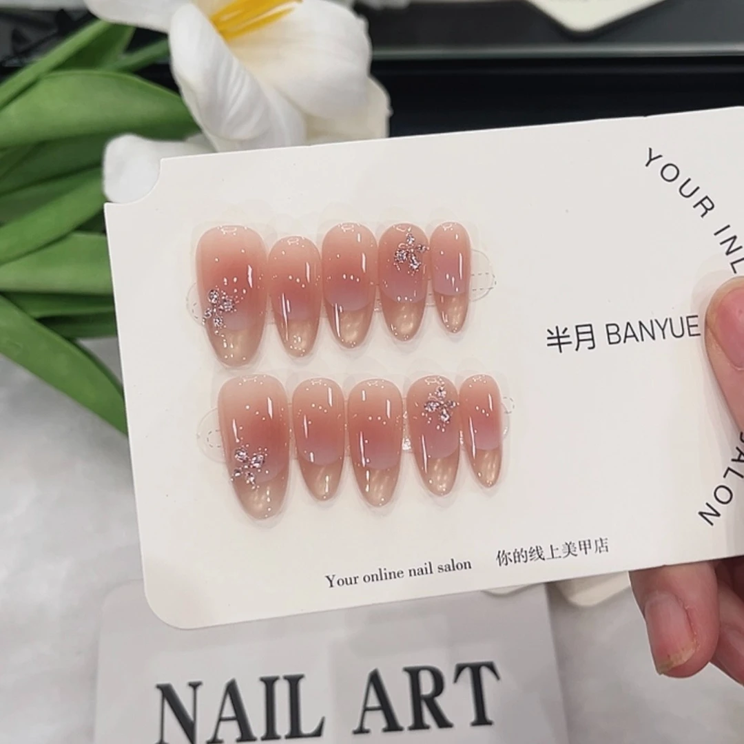 【白桃汽水】LeGe Nail 精选爆火纯手工显白气质穿戴美甲670