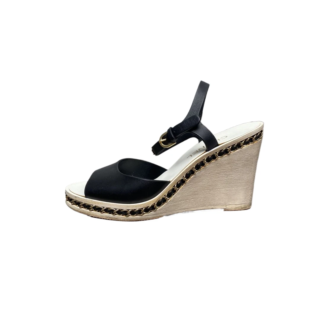 95新 Chanel/香奈儿 36.5码  黑白厚底高跟凉鞋  re9049