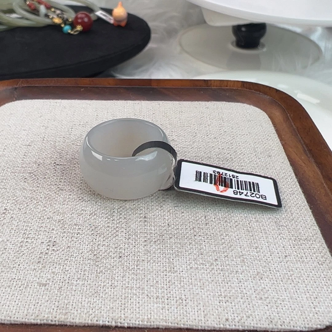 和田玉未镶嵌戒指w100冰灰轮胎16.6不退换