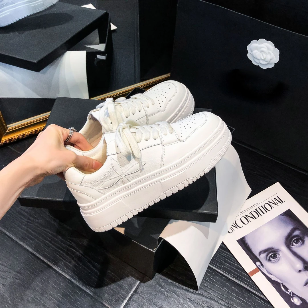 牛皮版显腿长减龄圆头系带板鞋厚底增高百搭小白鞋女休闲鞋