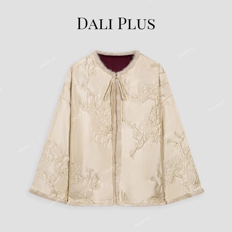 DALI PLUS新中式轻奢感水貂毛重工精致刺绣撞色短款棉服-D4MM0834