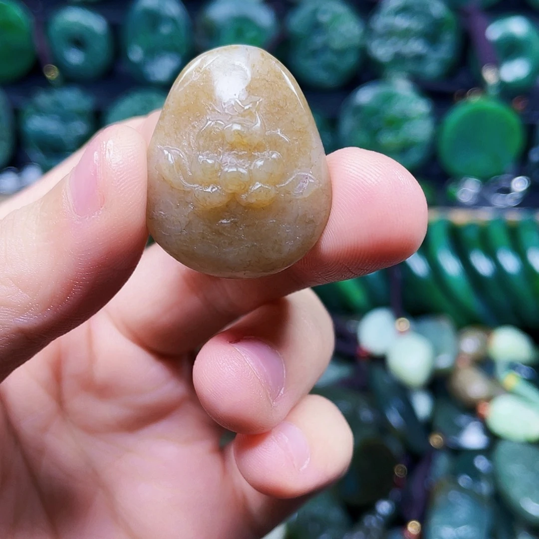 和田玉未镶嵌珠宝半成品