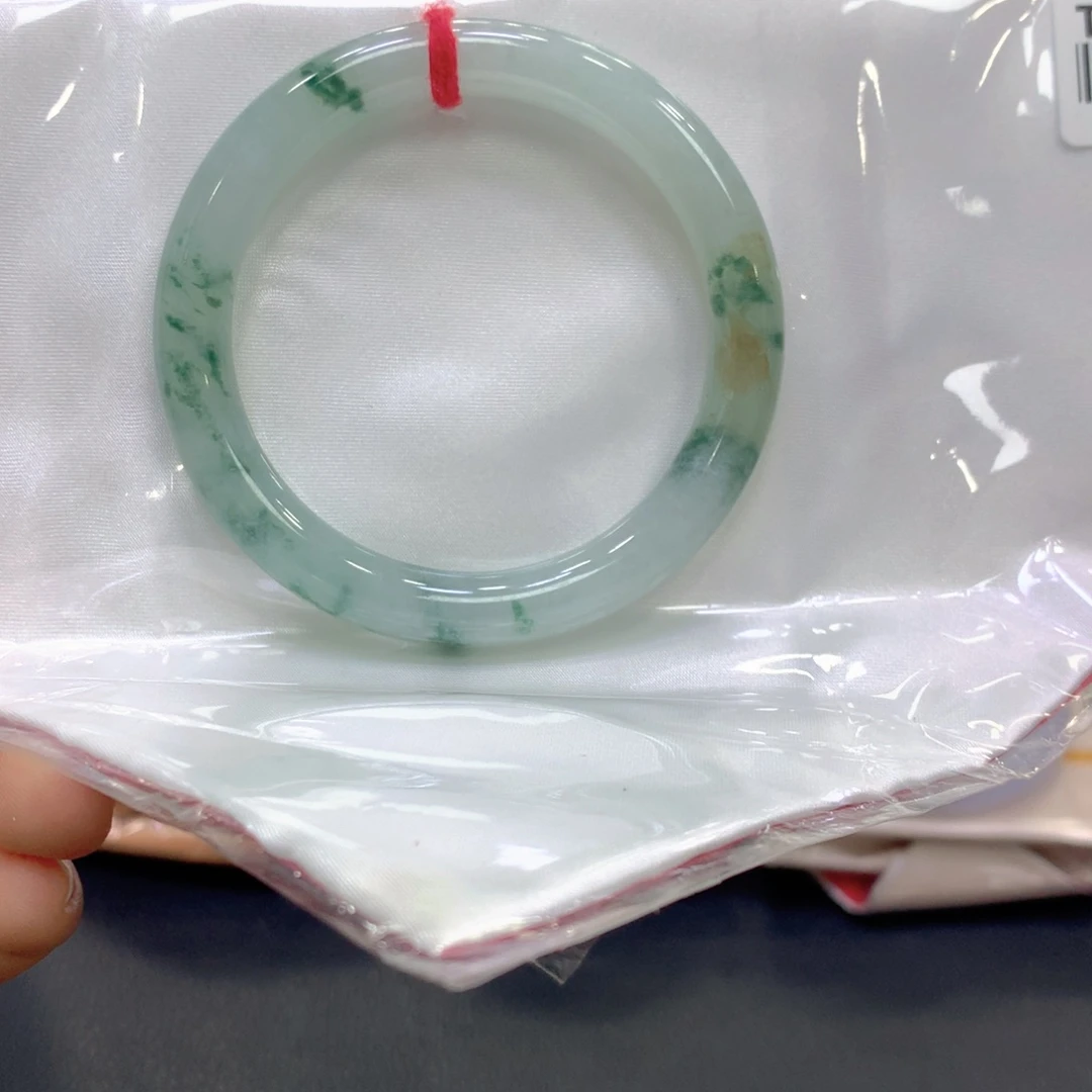 翡翠未镶嵌手镯翡翠