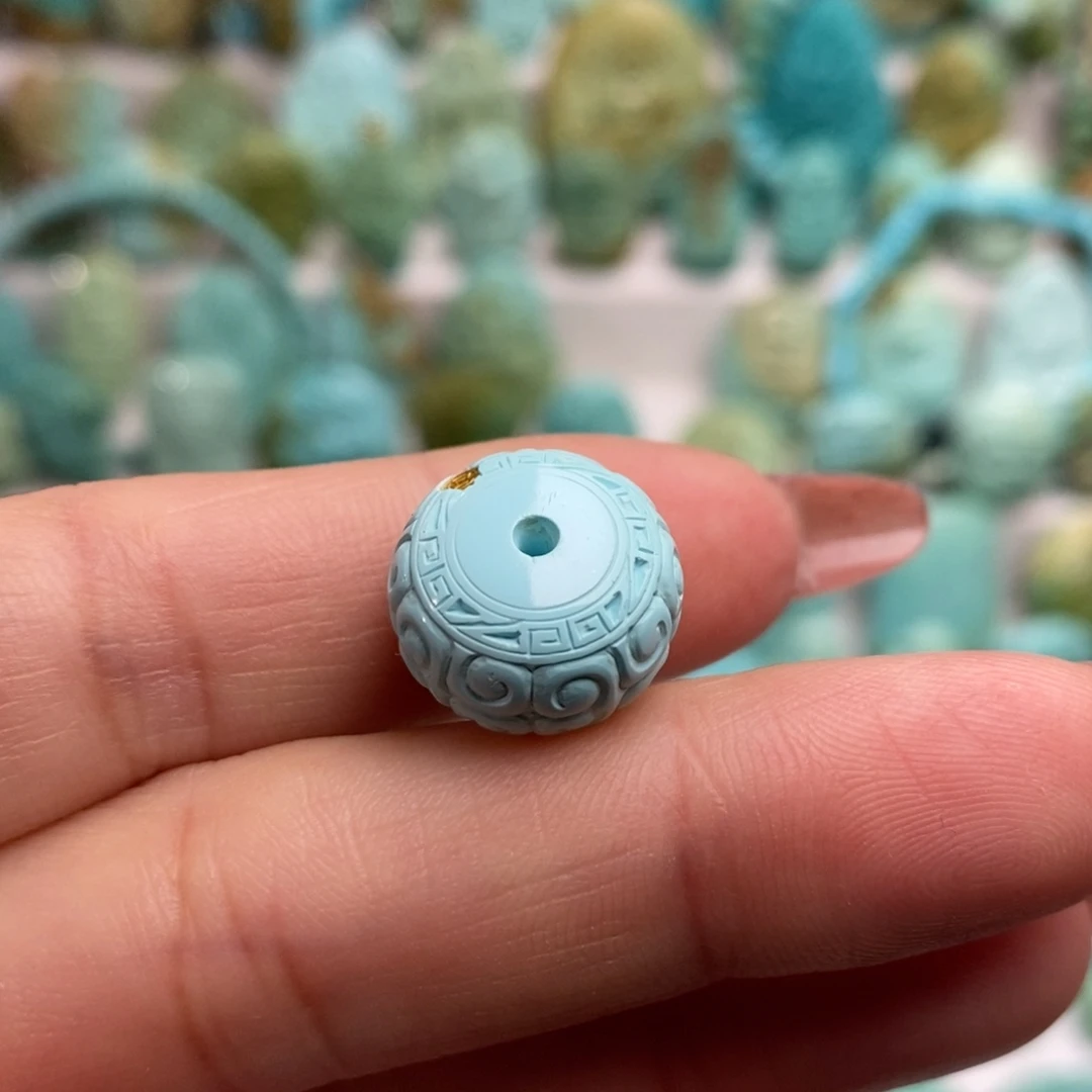 风***路绿松石未镶嵌绿松石