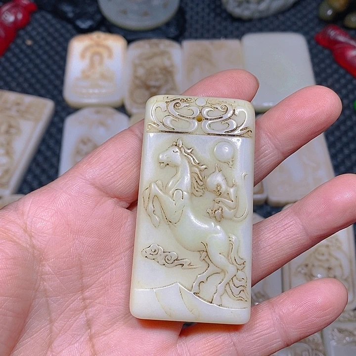 未镶嵌手链和田玉（糖玉）