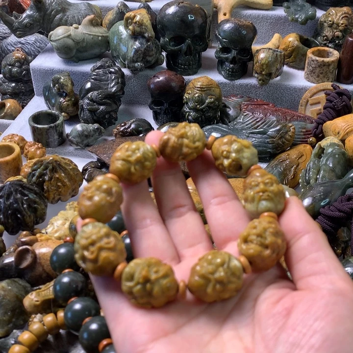 未镶嵌岫岩河磨玉（透闪石质玉）笔搁