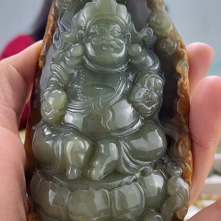 透闪石质玉把件未镶嵌天****)