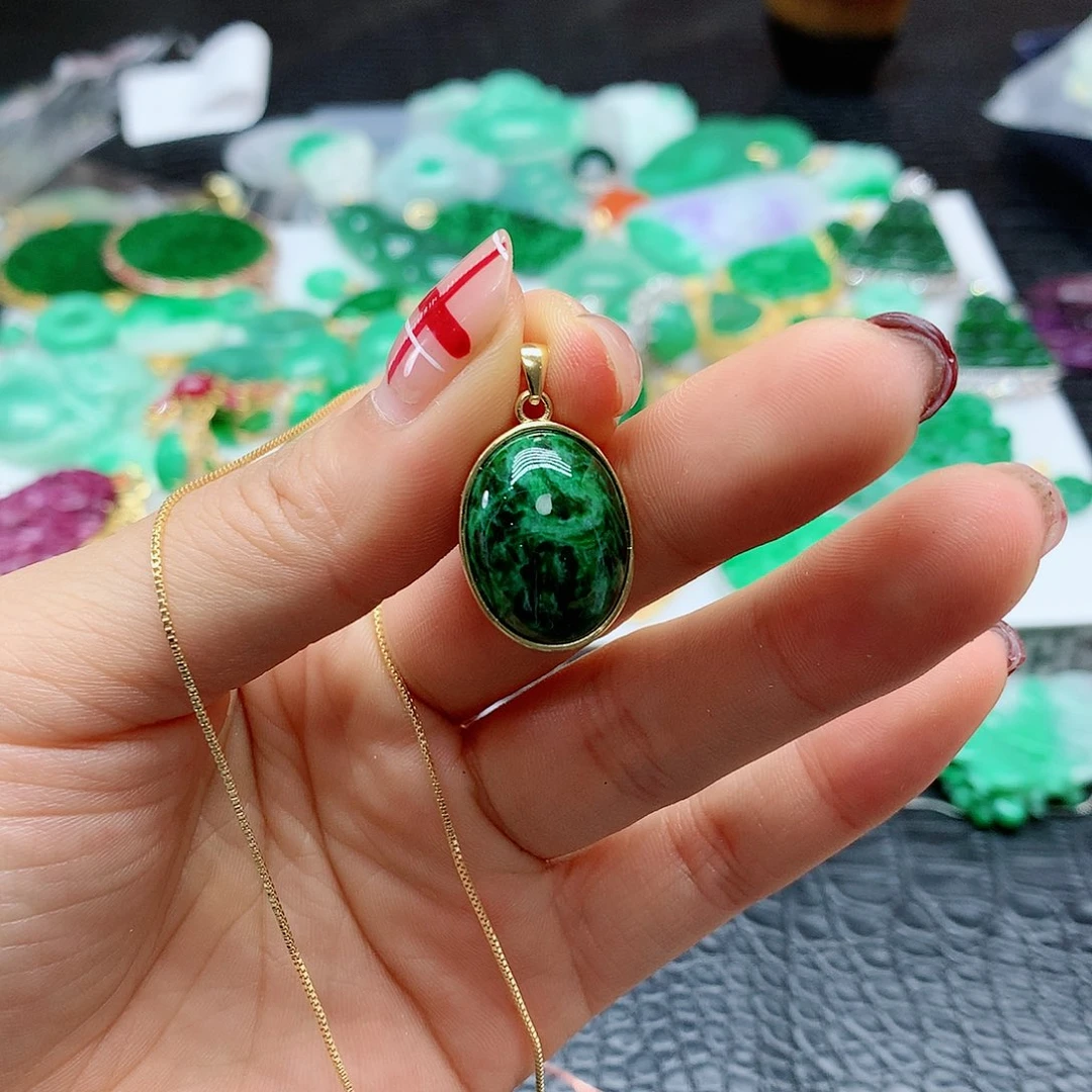 【闪购商品】翡翠吊坠(赠链)银S925镶嵌