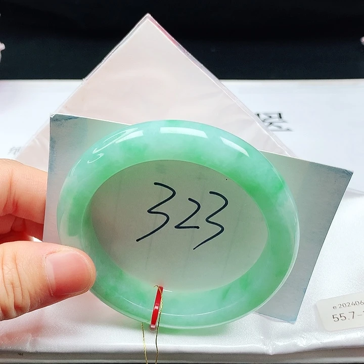 翡翠手镯未镶嵌55➕圈口