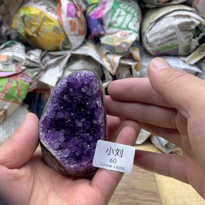 未镶嵌大型摆件（非配饰）水晶