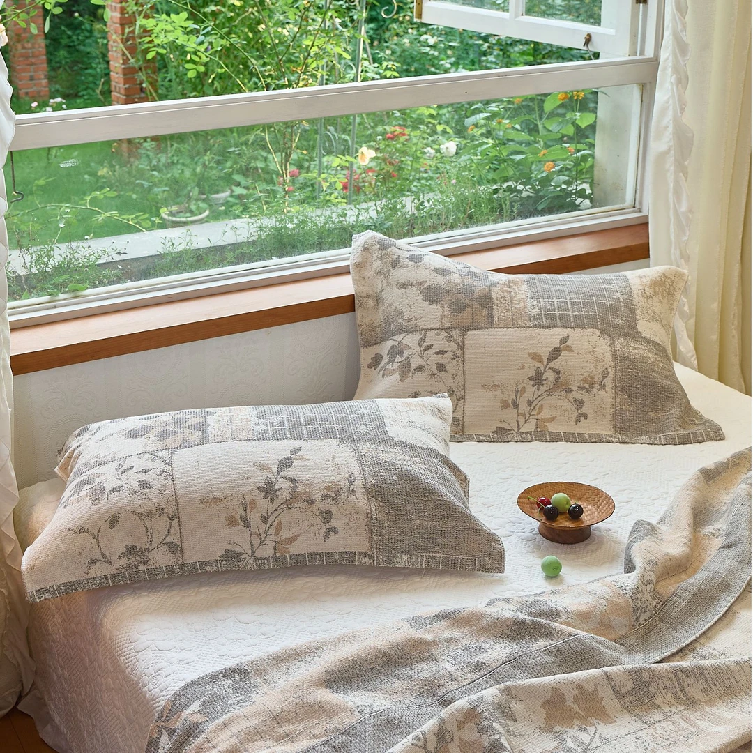 XDONGY（冬云家纺）52*78法国皇室定制春和景明雨露棉麻 枕巾一对装