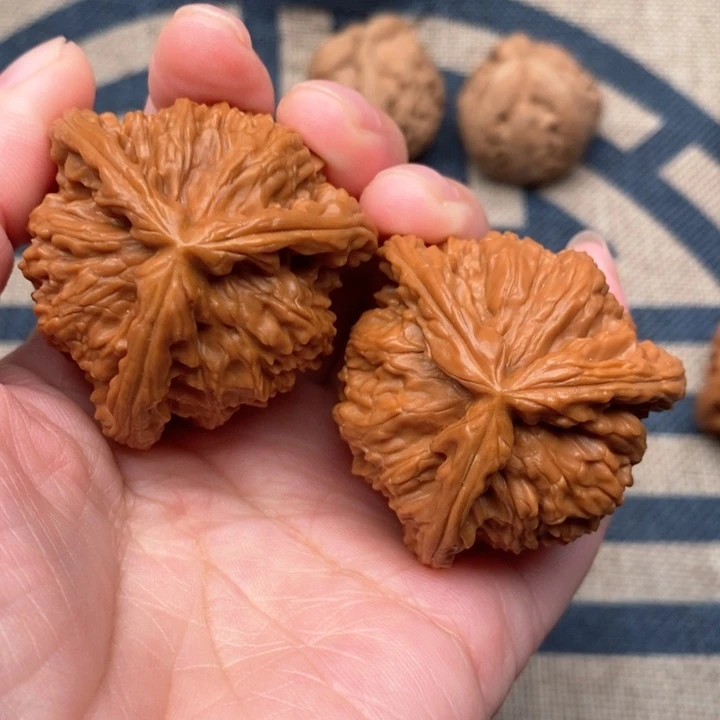 吊坠文玩核桃唯**富