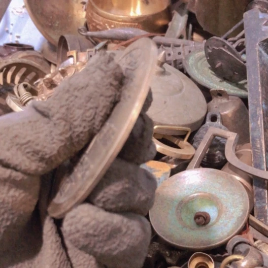 大****闪电购铜摆件工艺品