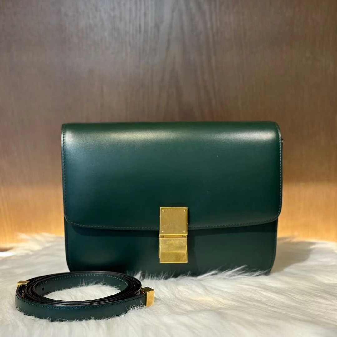 99新 Celine/思琳 飞小雨Fisoy/ BOX绿色斜挎包