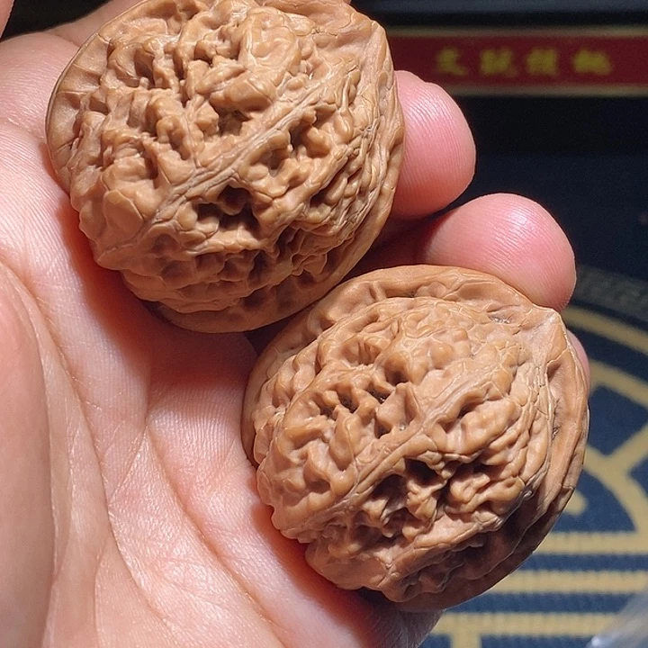 【闪购商品】文玩核桃吊坠凤凰台