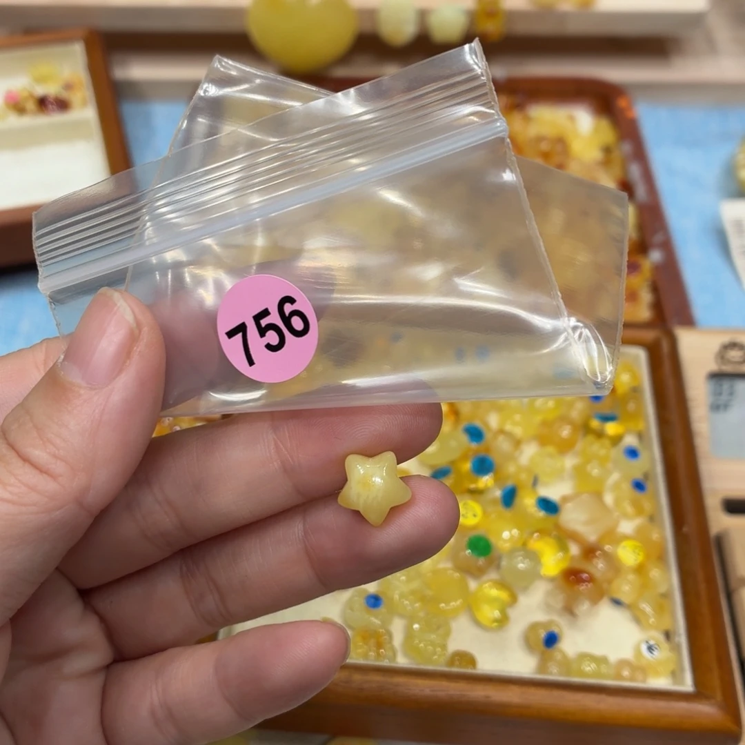 琥珀未镶嵌珠宝奇石