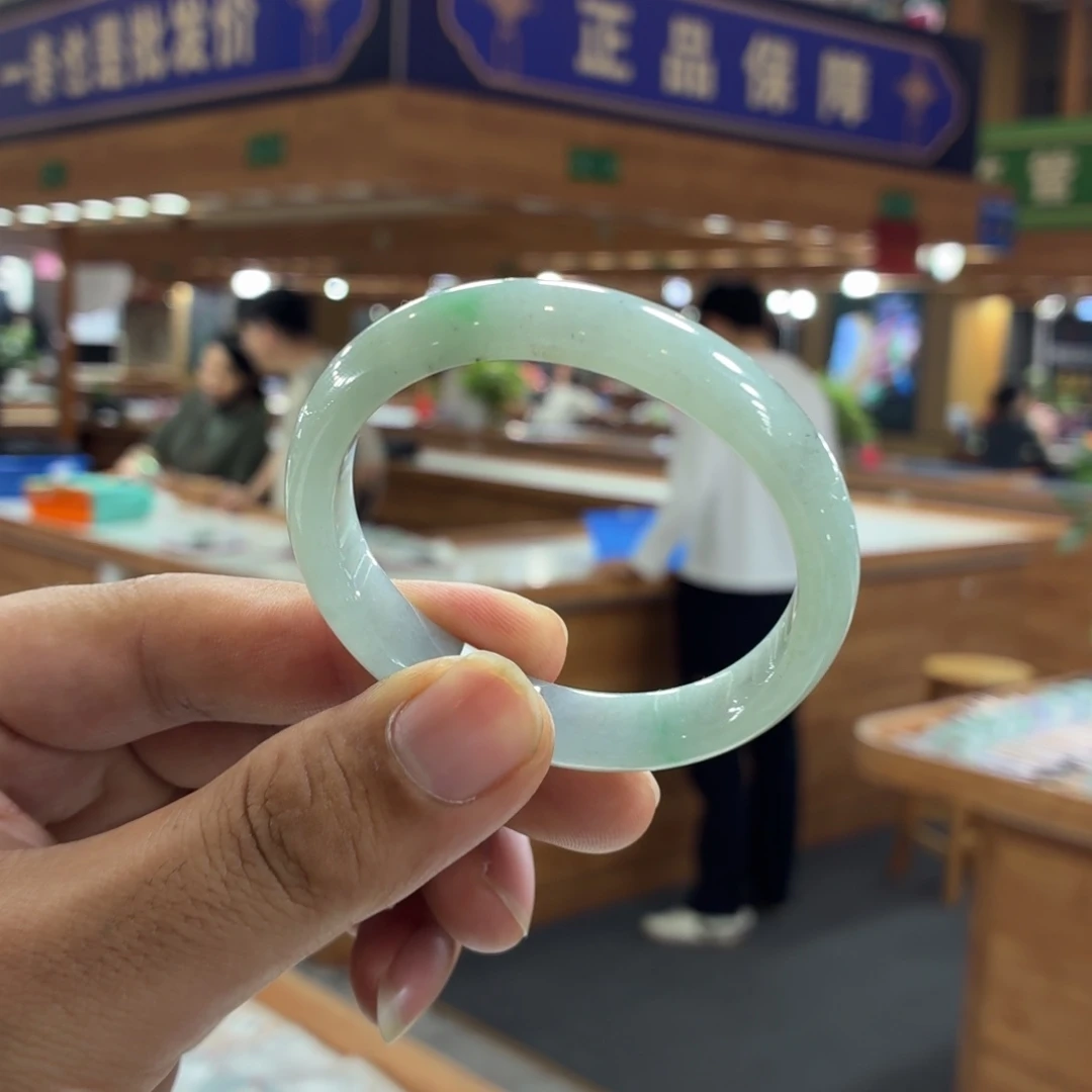 翡翠未镶嵌手镯手镯贵妃
