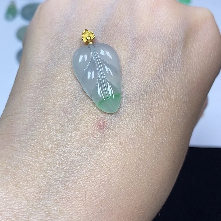 翡翠未镶嵌颈饰天然缅甸翡翠A货冰叶子